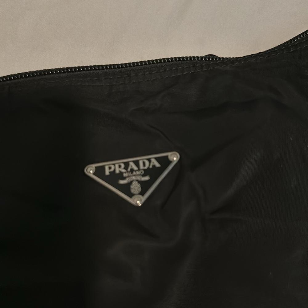 Vintage Prada nylon bag - Picture 2 of 4